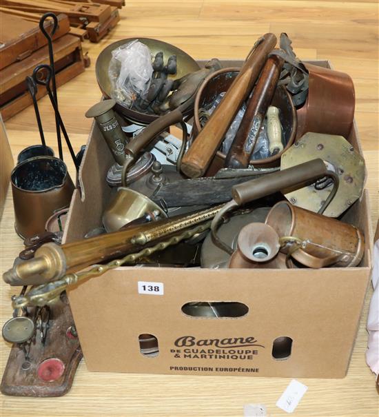 A quantity of mixed copper and brass wares